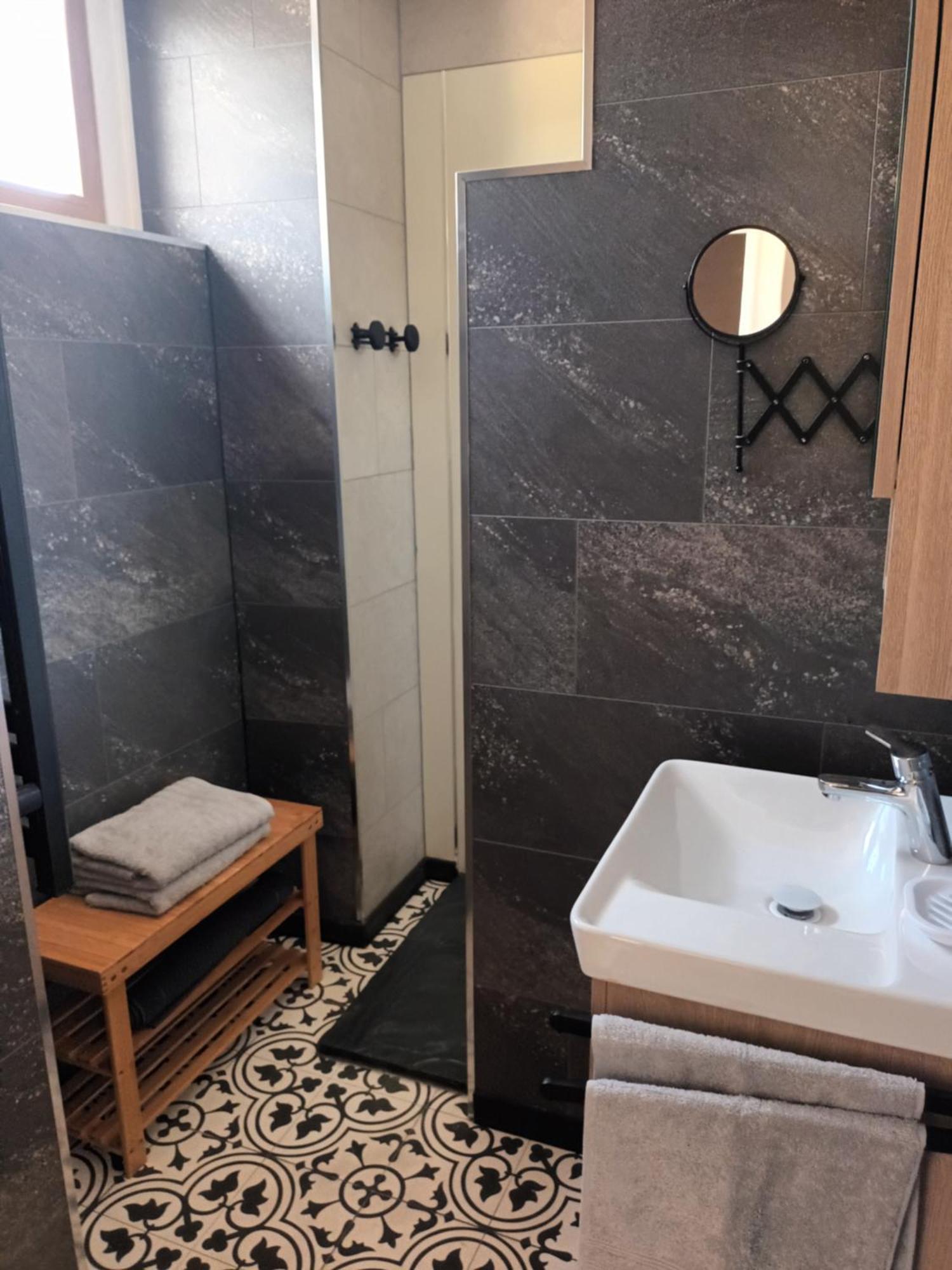 Le Samui Villa Saint-Hilaire-sur-Yerre Eksteriør bilde