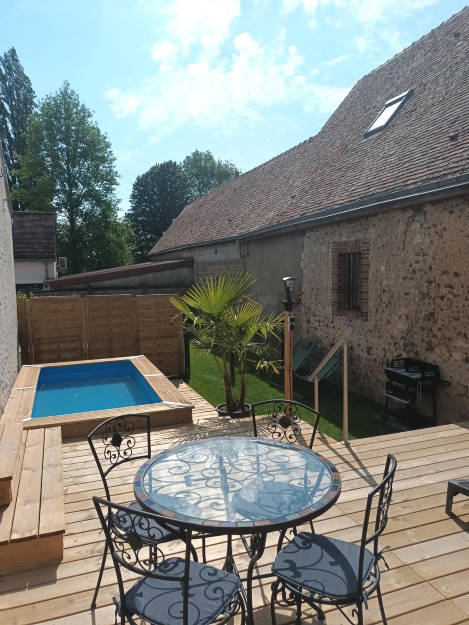 Le Samui Villa Saint-Hilaire-sur-Yerre Eksteriør bilde